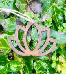 Lotus Flower Rustic Tree Ornament Hippie Decor Rusty Christmas Decoration Bohemian Meditation Gift Wall Hanger 10cm