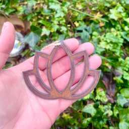 Lotus Flower Rustic Tree Ornament Hippie Decor Rusty Christmas Decoration Bohemian Meditation Gift Wall Hanger 10cm - thumbnail 2