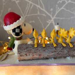 Led Campfire Companions - Branded Snoopy - thumbnail 4