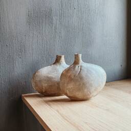 Skimming Stone Vase in Pebble Glaze, Decorative, Handmade Pottery, Stoneware Stem Vase - thumbnail 3
