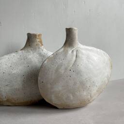 Skimming Stone Vase in Pebble Glaze, Decorative, Handmade Pottery, Stoneware Stem Vase - thumbnail 2