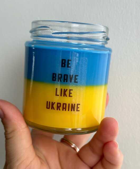 Ukraine Flag Soy Candle - Inspirational Gift, Layered Blue & Yellow 200Ml - image 1