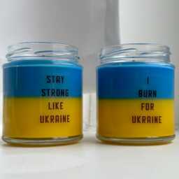 Ukraine Flag Soy Candle - Inspirational Gift, Layered Blue & Yellow 200Ml - thumbnail 2