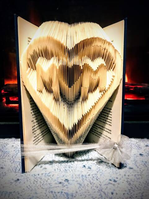 Mom Folded Book - Mother's Day Birthday Gift- Christmas - image 1