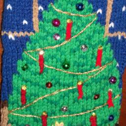 PDF Pattern Only Hand Knitted Christmas Tree in Window Stocking - thumbnail 3