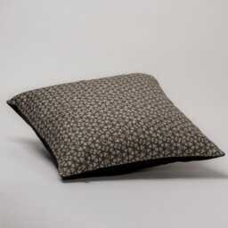 Beehive Pillow Cover, Decorative Throw Pillow, Cushion 18x18 Case, Be - thumbnail 4