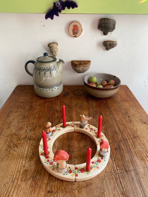 Advent Wreath Red Yellow - image 1