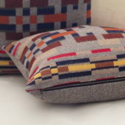 Painted Hills Wool Pillow Cover, Tan Southwestern Cover - Ready To Ship - thumbnail 2