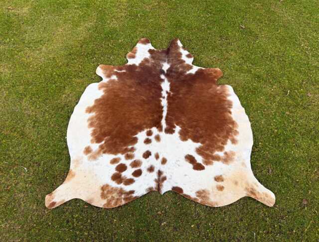 Handmade Brown & White Cow Hide Rug-Large Brazilian Skin Floor Area Rug-Genuine Hair On For Living Room-Ideal Gift Home Decor - image 1