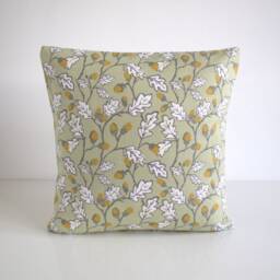 Sage Oak Acorn Pillow Cover - Botanical Cotton Cushion in Soft Green - thumbnail 2