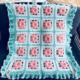 Crochet Rose Baby Blanket Vintage Style Girl Afghan Crib Throw - thumbnail 2