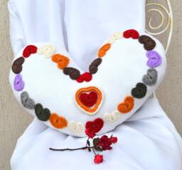 Valentine's Day Gift, Embroidered Heart Pillow Chunky Wool Cushion
