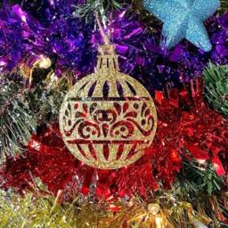 Glitter Ornate Bauble Christmas Tree Decoration - Beautiful Xmas Ornament in Oak, Walnut Cherry Wood Or Silver, Gold, Red, Green