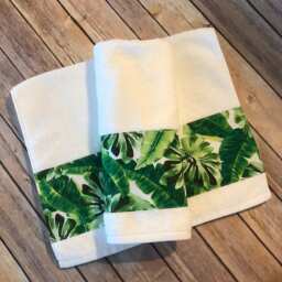 Banana Leaf Bath Towel Tropical Green & White August Ave Towels - thumbnail 2