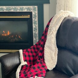 Buffalo Plaid Throw Blanket - Luxury Bedding Designer - thumbnail 3