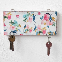 Boho Floral Key Rack, White Distressed Wood, Wall Decor - thumbnail 4