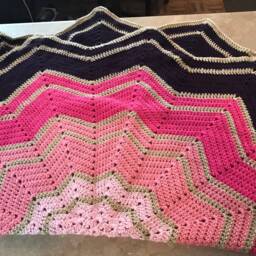 Hand Crocheted 12-Point Star Baby Blanket - Pink & Purple - thumbnail 3