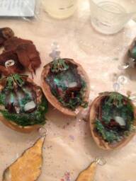 Thumbelina Walnut Shell Fairy Garden Necklace Glows in The Dark - thumbnail 3