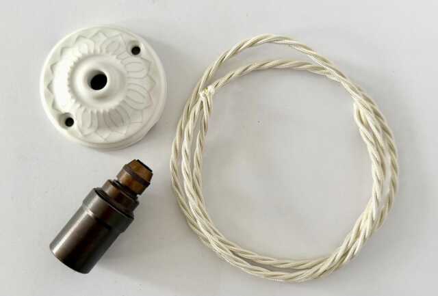 Floral Ceramic Ceiling Light Kit Twisted Cable & E14 Brass Holder - image 1