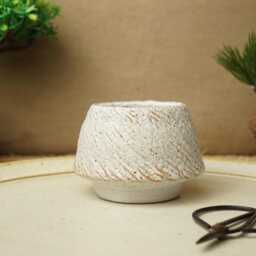 Handmade White Volcanic Lava Mame Bonsai Pot. 7.5cm Diameter, 5.5cm High. G2515.2 - thumbnail 2