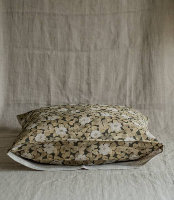 Wood-Sorrel, Handmade Decorative Linen Pillowcase, Sofa Cushion Cover With Floral Print, Throw Pillow, Printed Natural Fabric Flowers - image 1