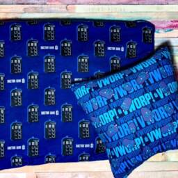 Nerdiblankets Time Machine Flannel & Fleece Throw Blanket - thumbnail 3