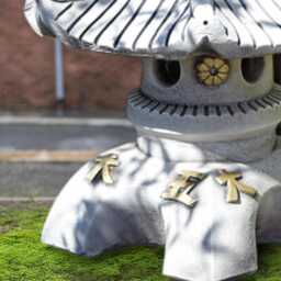 Japanese Pagoda Figurine Concrete Temple Statue Zen Garden Decor Stone Lantern Sculpture Outdoor Lawn Ornament Handmade Cement Spiritual Art - thumbnail 4