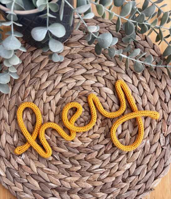 Knitted Wire Hey Sign - Fun Wall Decor Kids Room - image 1