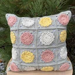 style Crochet Pillow Granny Square New Home Gift - thumbnail 3
