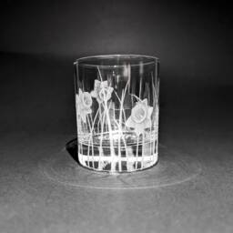Daffodil Tealight Holder - Hand Engraved Candle Floral Glass Flower Art Personalised Keepsake Lover - thumbnail 2