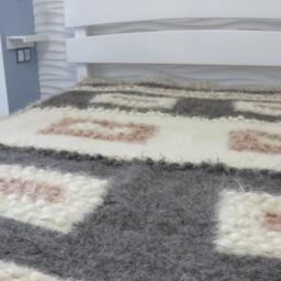 Handwoven Wool Bedspread Scandinavian Queen Sofa Cover - thumbnail 2