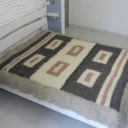 Handwoven Wool Bedspread Scandinavian Queen Sofa Cover - thumbnail 3