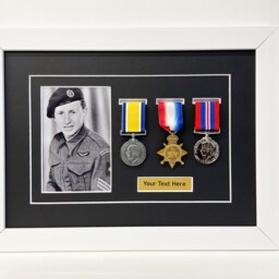 Military Medal Display Frame Photo & Title, Ww1 Ww2 Medals - 41cm X 31cm - thumbnail 2