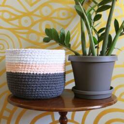 Handmade Crochet Plant Pot Cover - Ready To Ship - thumbnail 3