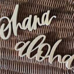 Aloha Beachy Wooden Freestanding Sign - Hawaii Cutout Stand-Alone Shelf Wall Decor Welcome Family Wedding Nursery - thumbnail 4