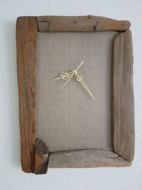 Wall Clock Made Of Driftwood - Natural Canvas - image 1