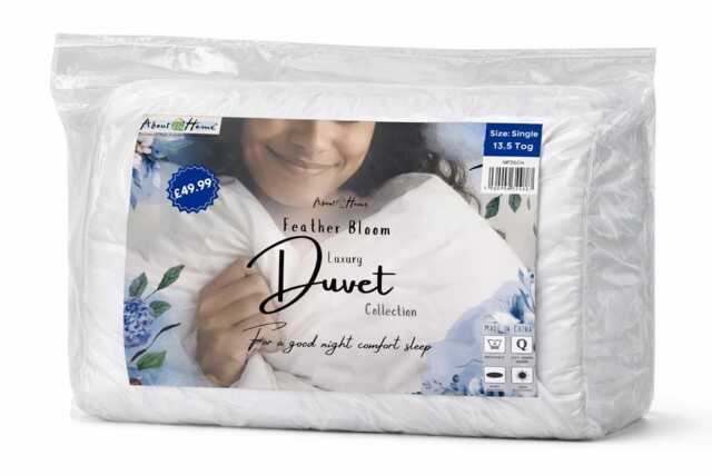 Luxury 13.5 Tog Winter Duvet, Hotel Quality Microfiber, Breathable Cozy Bedding - Single Size - image 1