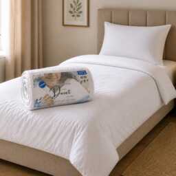 Luxury 13.5 Tog Winter Duvet, Hotel Quality Microfiber, Breathable Cozy Bedding - Single Size - thumbnail 4