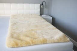 Medical Sheepskin Mattress Pad - Super Soft Wool Underlay, Arthritis Pain Relief - thumbnail 1