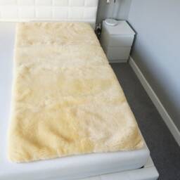 Medical Sheepskin Mattress Pad - Super Soft Wool Underlay, Arthritis Pain Relief - thumbnail 2