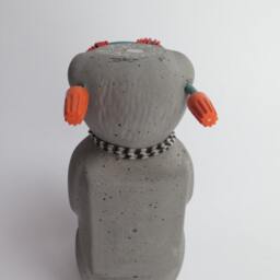 Concrete Honey Bear With Striped Scarf, Wire Nut Glasses & Magnet - thumbnail 3