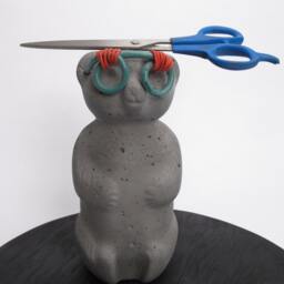 Concrete Honey Bear With Striped Scarf, Wire Nut Glasses & Magnet - thumbnail 4