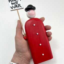Figgy Pudding Christmas - Santa Figures British Claus Figurine Decoration Holiday Decor Folk Art - thumbnail 3