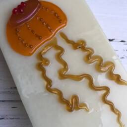 Jellyfish Hand-Crafted Red & Orange Glass Night Light On French Vanilla - thumbnail 2