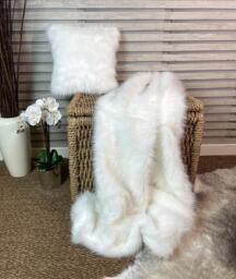 Deluxe Polar Faux Fur Throw Blanket - Luxury Long Haired White Bedspread - thumbnail 1