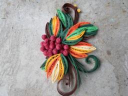 Cranberry Paper Quilled Wall Hanging Autumn Nature Art - thumbnail 1