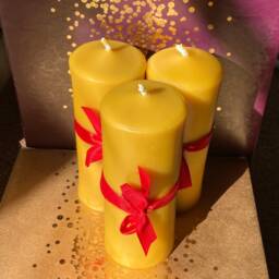 Large Beeswax Pillar Candle - Handmade Church Candle, 25 Hour Burn - thumbnail 2