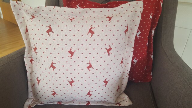 Christmas Pillow - Jacquard Cushion Cover Beige/Red Moose With Dots in Four Different Sizes - image 1