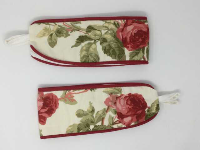 One Handmade Pair Of Laura Ashley 1998 Red Roses Curtain Tie Backs Piped - image 1
