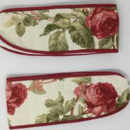 One Handmade Pair Of Laura Ashley 1998 Red Roses Curtain Tie Backs Piped - thumbnail 2